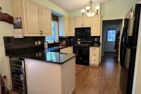 House in Lecanto, Florida 3 bedrooms, 120.77 sq.m. № 1602487 - photo 11