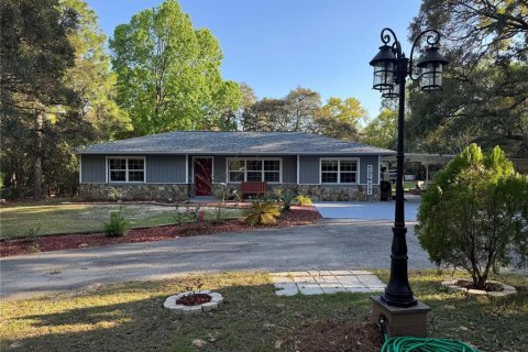 House in Lecanto, Florida 3 bedrooms, 120.77 sq.m. № 1602487 - photo 1