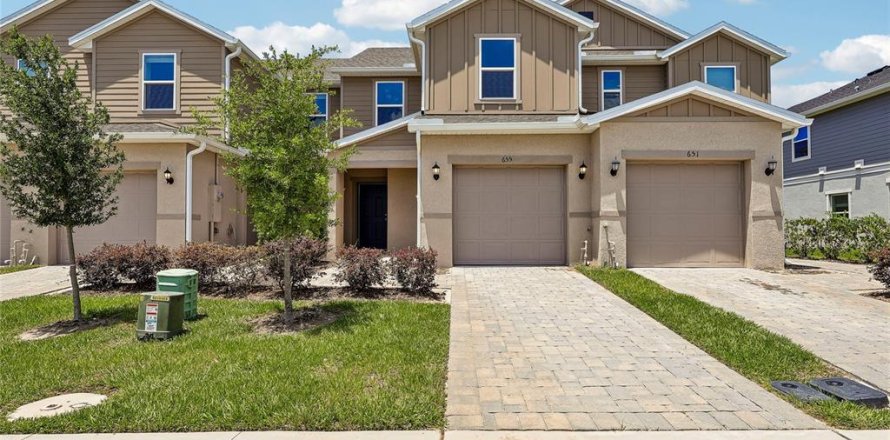 Townhouse in Lake Wales, Florida 3 bedrooms, 144.65 sq.m. № 2379416