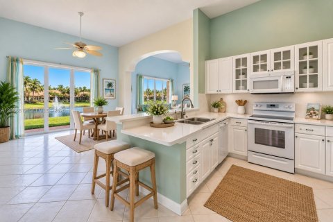 Casa en venta en Miami, Florida, 3 dormitorios, 215.53 m2 № 2381894 - foto 14