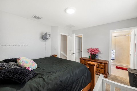 Townhouse in Homestead, Florida 3 bedrooms, 120.96 sq.m. № 1888739 - photo 22