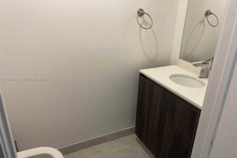 Copropriété à louer à Miami, Floride: 1 chambre, 70.51 m2 № 2167908 - photo 14