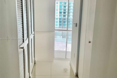 Copropriété à louer à Miami, Floride: 1 chambre, 70.51 m2 № 2167908 - photo 16