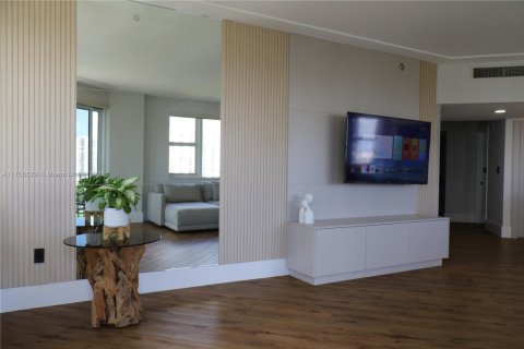 Condominio en venta en Aventura, Florida, 3 dormitorios, 156.82 m2 № 1860345 - foto 5