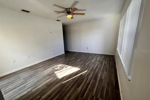 Touwnhouse à louer à Orlando, Floride: 2 chambres, 82.59 m2 № 2106466 - photo 2