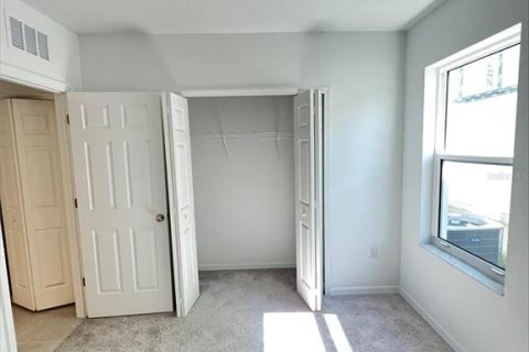 House in Port Charlotte, Florida 4 bedrooms, 198.25 sq.m. № 1803003 - photo 10