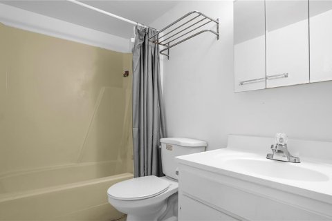 Снять в аренду кондоминиум в Винтер-Парк, Флорида 3 комнаты, 100.8м2, № 1798431 - фото 18