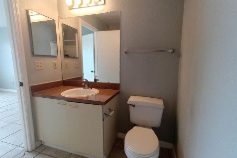 Condo in Orlando, Florida, 1 bedroom  № 1910427 - photo 11