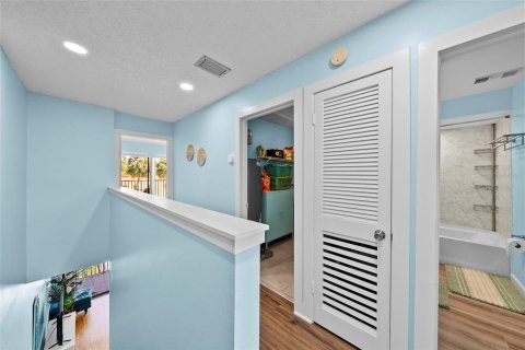 Condo in Indian Rocks Beach, Florida, 2 bedrooms  № 1907528 - photo 29