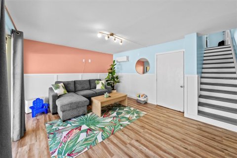 Condo in Indian Rocks Beach, Florida, 2 bedrooms  № 1907528 - photo 16
