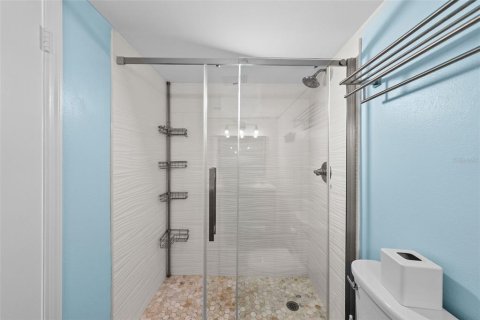 Condo in Indian Rocks Beach, Florida, 2 bedrooms  № 1907528 - photo 23