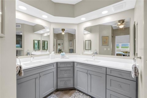 Condominio en venta en Saint Petersburg, Florida, 3 dormitorios, 142.98 m2 № 1824836 - foto 11