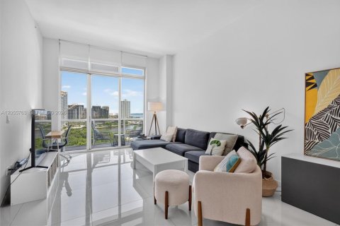 Copropriété à louer à Miami, Floride: 1 chambre, 74.88 m2 № 2274416 - photo 3