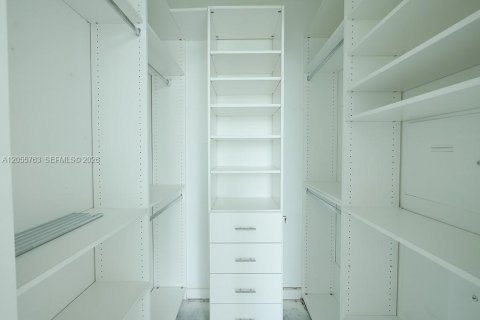Copropriété à louer à Miami, Floride: 1 chambre, 74.88 m2 № 2274416 - photo 17