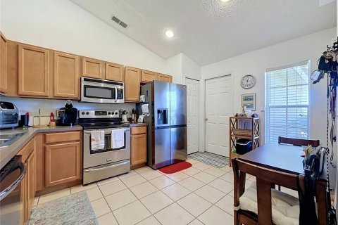 Villa ou maison à vendre à Davenport, Floride: 3 chambres, 117.61 m2 № 2422659 - photo 5