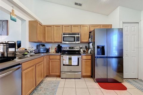 Villa ou maison à vendre à Davenport, Floride: 3 chambres, 117.61 m2 № 2422659 - photo 6
