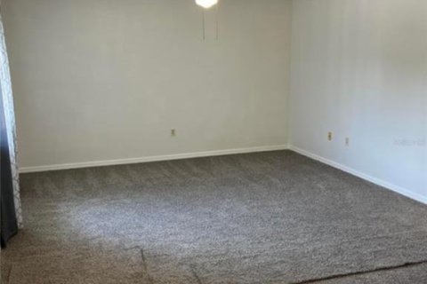 Condo in Titusville, Florida, 2 bedrooms  № 1245867 - photo 8