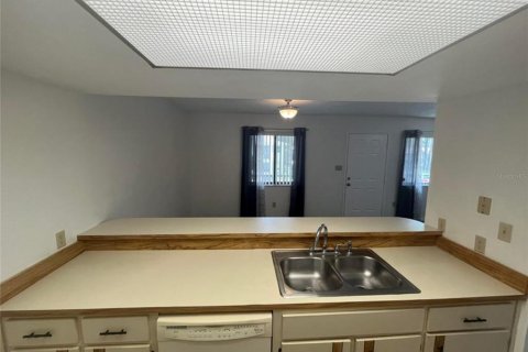 Condo in Titusville, Florida, 2 bedrooms  № 1245867 - photo 11