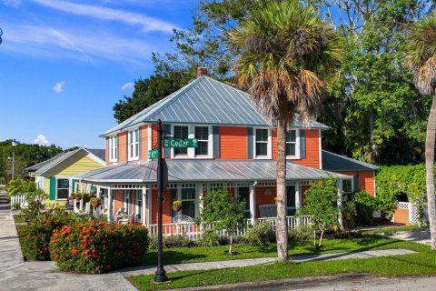 House in St. Lucie, Florida 3 bedrooms, 174.66 sq.m. № 2246575 - photo 8