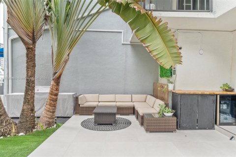Townhouse in Sunny Isles Beach, Florida 4 bedrooms, 246.19 sq.m. № 1705417 - photo 21