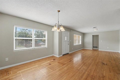 Villa ou maison à vendre à Lakeland, Floride: 3 chambres, 174.01 m2 № 2266727 - photo 2