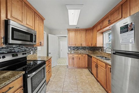 Villa ou maison à vendre à Lakeland, Floride: 3 chambres, 174.01 m2 № 2266727 - photo 6