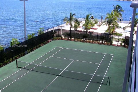 Apartamento en alquiler en Miami, Florida, 2 dormitorios, 127 m2 № 2077392 - foto 19