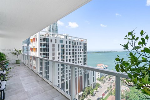 Condo in Miami, Florida, 3 bedrooms  № 1920490 - photo 19