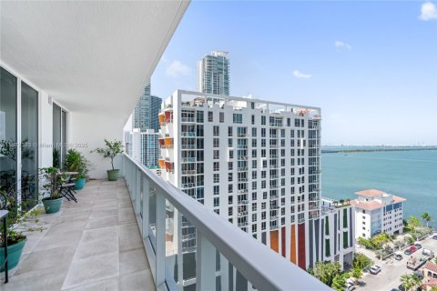 Condo in Miami, Florida, 3 bedrooms  № 1920490 - photo 20