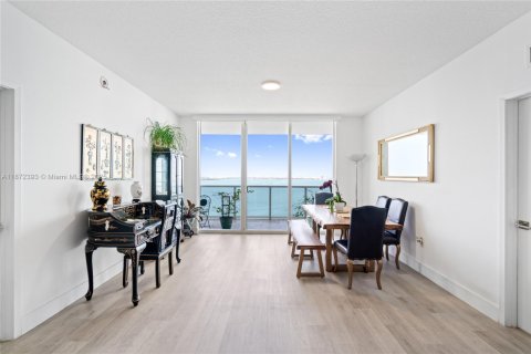 Condo in Miami, Florida, 3 bedrooms  № 1920490 - photo 4