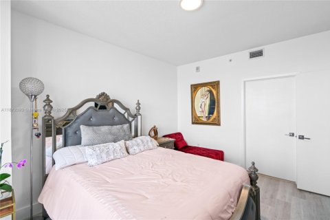 Condo in Miami, Florida, 3 bedrooms  № 1920490 - photo 26