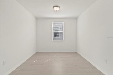 House in Haines City, Florida 4 bedrooms, 249.63 sq.m. № 1917730 - photo 8