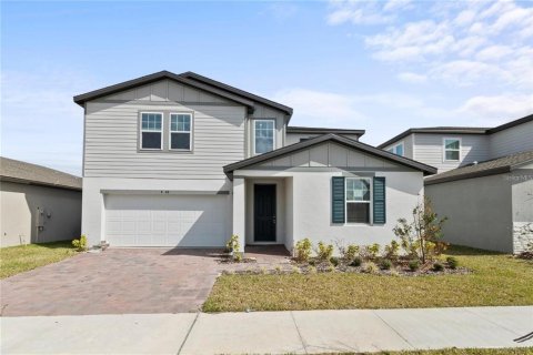 House in Haines City, Florida 4 bedrooms, 249.63 sq.m. № 1917730 - photo 1