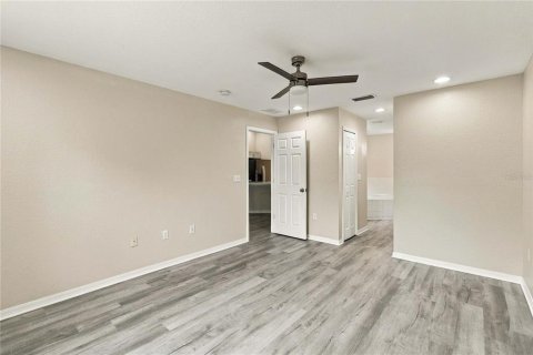 Villa ou maison à vendre à Orlando, Floride: 3 chambres, 145.02 m2 № 2428670 - photo 13