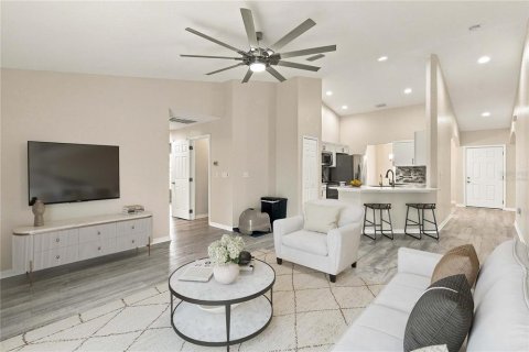 Villa ou maison à vendre à Orlando, Floride: 3 chambres, 145.02 m2 № 2428670 - photo 8
