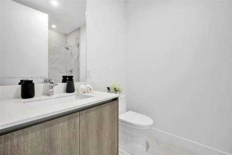 Appartement à louer à Sunny Isles Beach, Floride: 2 chambres, 126.44 m2 № 1948185 - photo 20