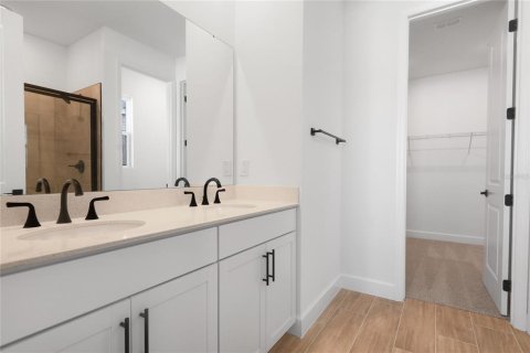 Casa en venta en Tavares, Florida, 4 dormitorios, 190.54 m2 № 1757875 - foto 11