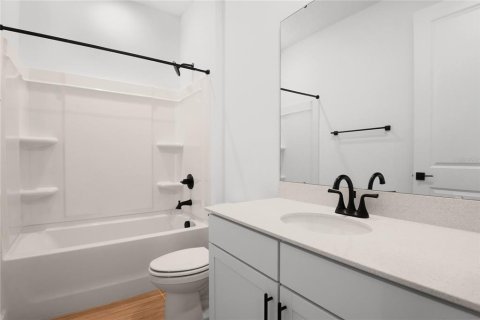 Casa en venta en Tavares, Florida, 4 dormitorios, 190.54 m2 № 1757875 - foto 15