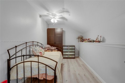 Купить таунхаус в Санрайз, Флорида 2 спальни, № 1956606 - фото 19