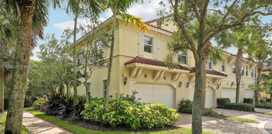 Таунхаус в Санрайз, Флорида 2 спальни № 1956606