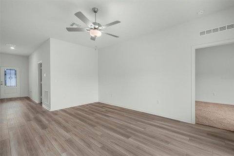 Villa ou maison à vendre à Astatula, Floride: 3 chambres, 130.16 m2 № 1851659 - photo 8