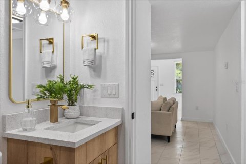 Casa en venta en Tampa, Florida, 3 dormitorios, 106.84 m2 № 2099822 - foto 29