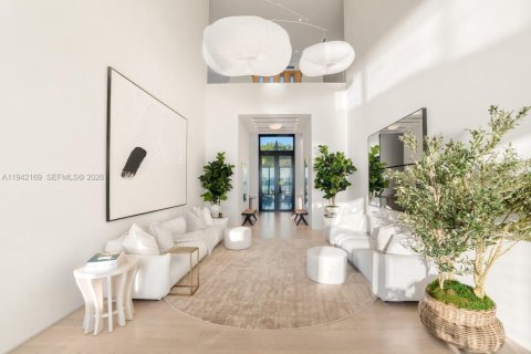House in Miami Beach, Florida 8 bedrooms, 969.81 sq.m. № 2152755 - photo 17
