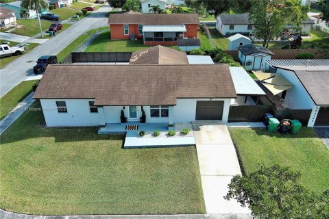 Immobilier commercial à louer à Homestead, Floride: 106.28 m2 № 1964526 - photo 9