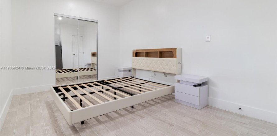 Immobilier commercial à Homestead, Floride 106.28 m2 № 1964526