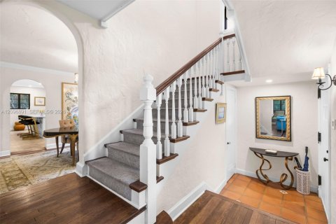 Villa ou maison à vendre à Coral Gables, Floride: 5 chambres, 314.57 m2 № 2402315 - photo 22