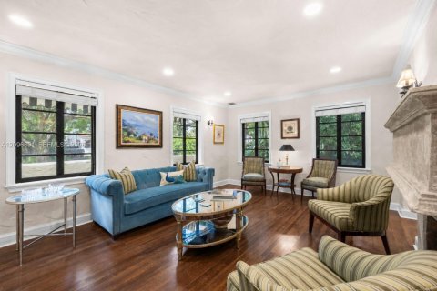 Villa ou maison à vendre à Coral Gables, Floride: 5 chambres, 314.57 m2 № 2402315 - photo 25