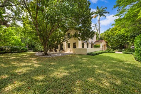 Villa ou maison à vendre à Coral Gables, Floride: 5 chambres, 314.57 m2 № 2402315 - photo 13
