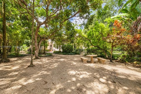 Villa ou maison à vendre à Coral Gables, Floride: 5 chambres, 314.57 m2 № 2402315 - photo 8