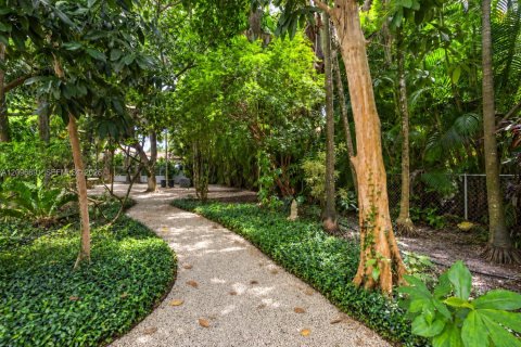 Villa ou maison à vendre à Coral Gables, Floride: 5 chambres, 314.57 m2 № 2402315 - photo 7